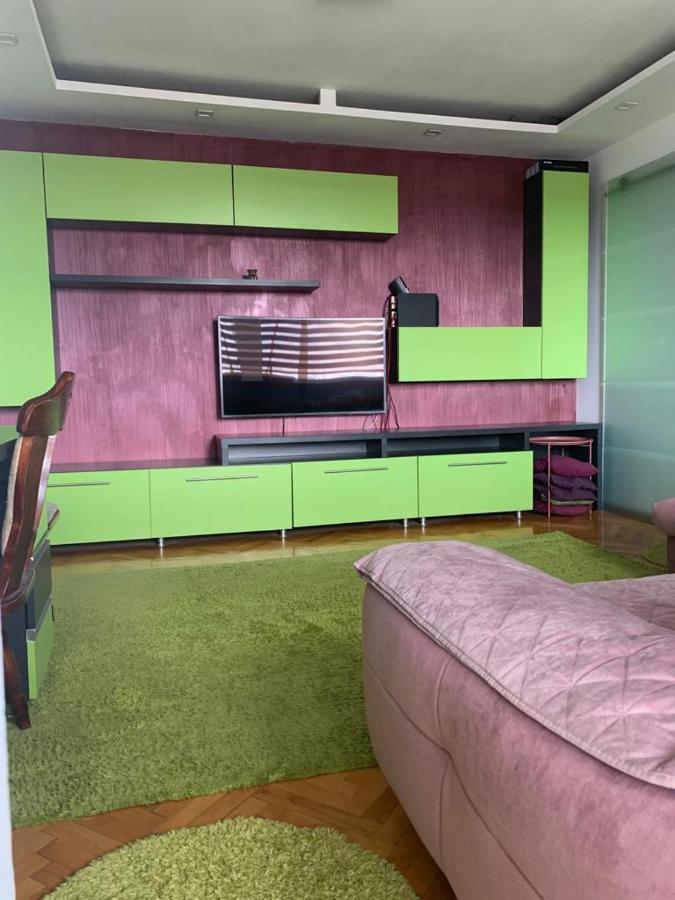 דירות פיטסטי Modern מראה חיצוני תמונה